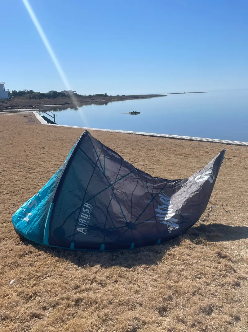 Airush Ultra V4 6m Kite – Previously Owned