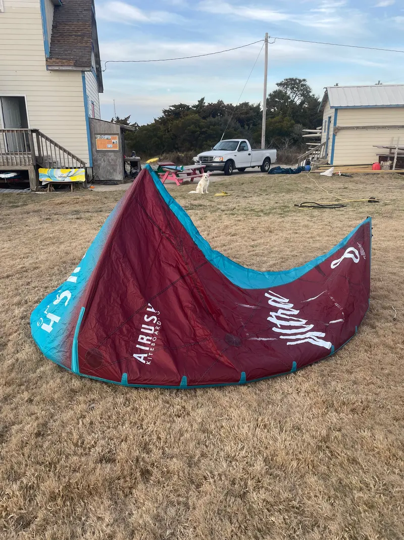 Airush Ultra V4 8m Kite – Secondhand Model