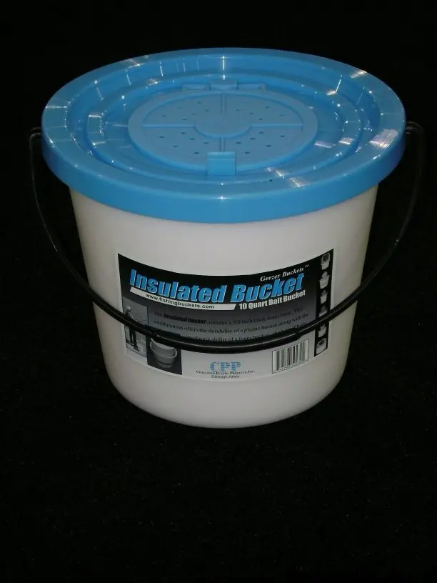 Challenge 10-Quart Insulated Minnow Bucket