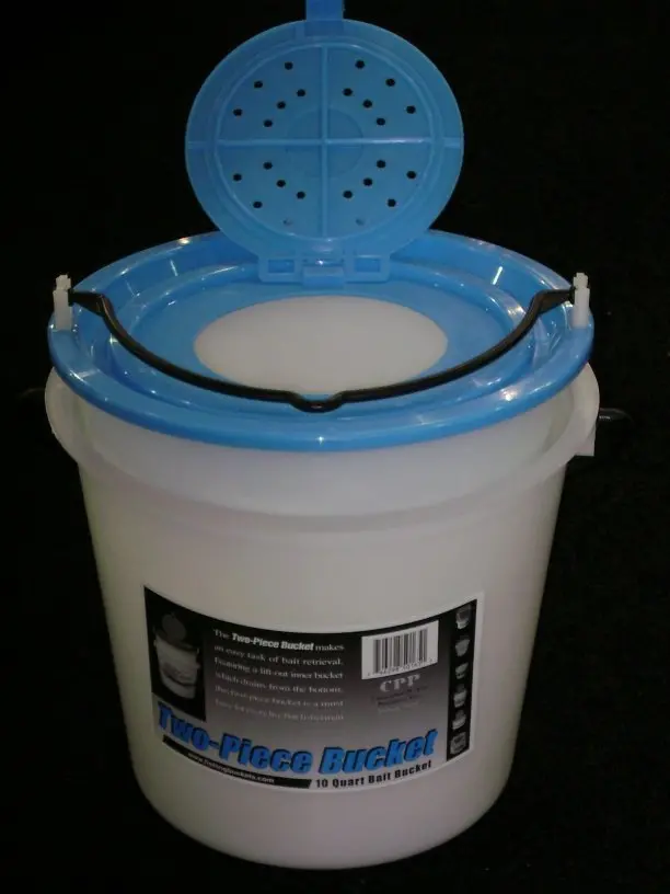 Challenge 2-Pack 10-Quart Heavy-Duty Plastic Buckets