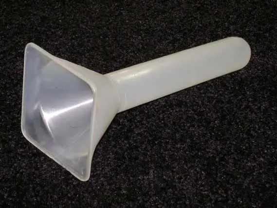 Challenge Cricket Measure Cup – Durable Plastic Measuring Scoop for Bait