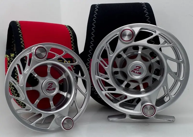 HATCH Finatic Fly Reel & Spare Spool Combo – Trade-In (Silver/Red)