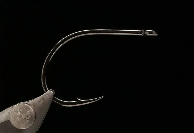 Kona BGH Big Game Hunter – Heavy-Duty Saltwater Hook for Tuna, Dorado, and GT