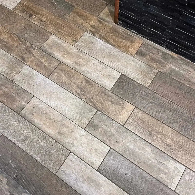 Natural Oak Wood-Look Porcelain Tile – Durable Floor & Wall Option