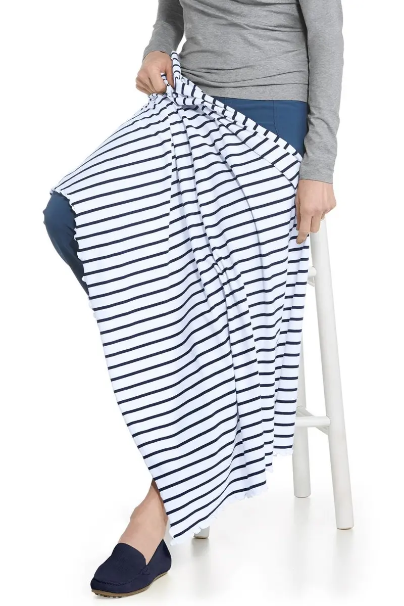 Women’s Savannah Sun Blanket – White and Navy Stripe Pattern